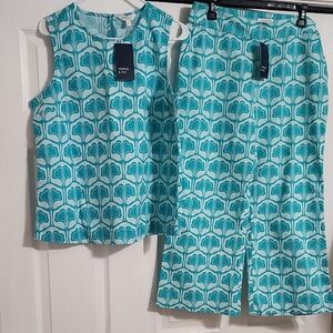 Crown And Ivy 2 Piece Wide Legged Pant Set